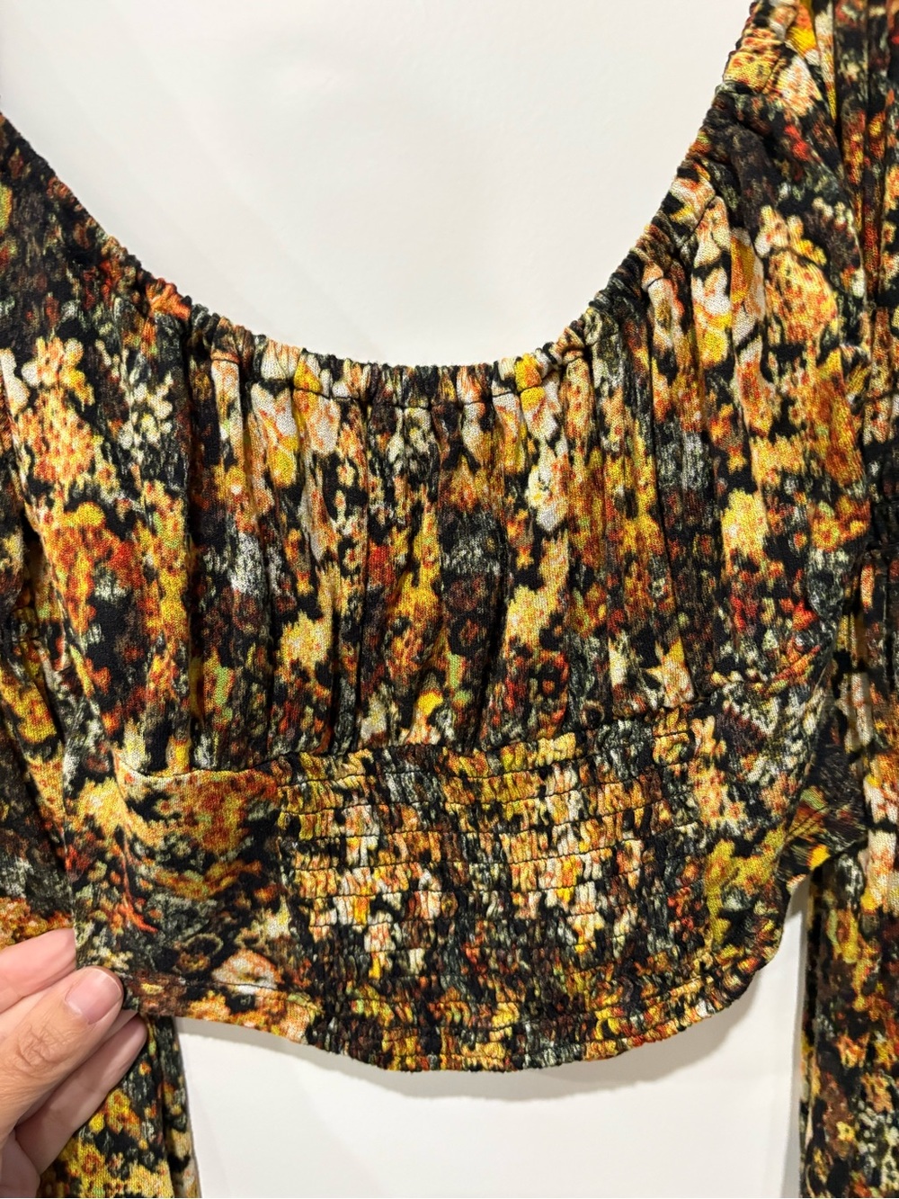 Urban Outfitters Black & Yellow Floral Puff-Sleeve Tie-Front Crop Top - Picture 4 of 5